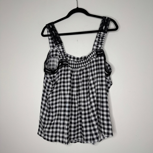 Torrid Washable Gauze Crochet Lace Trim Tank 2X - Picture 3 of 8